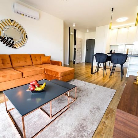About Art Apartments Вроцлав Екстериор снимка