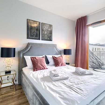 About Art Apartments Вроцлав Екстериор снимка