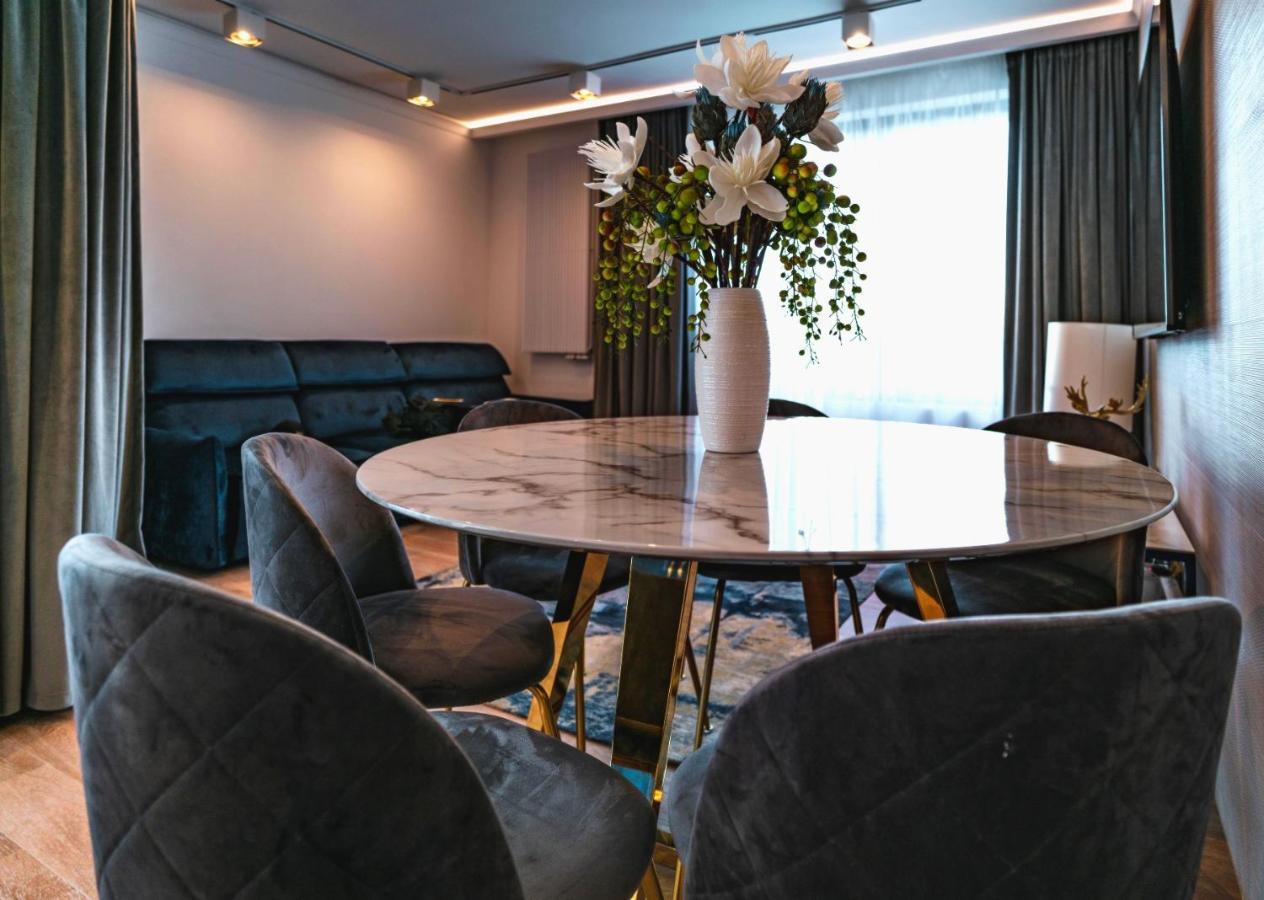 About Art Apartments Вроцлав Екстериор снимка