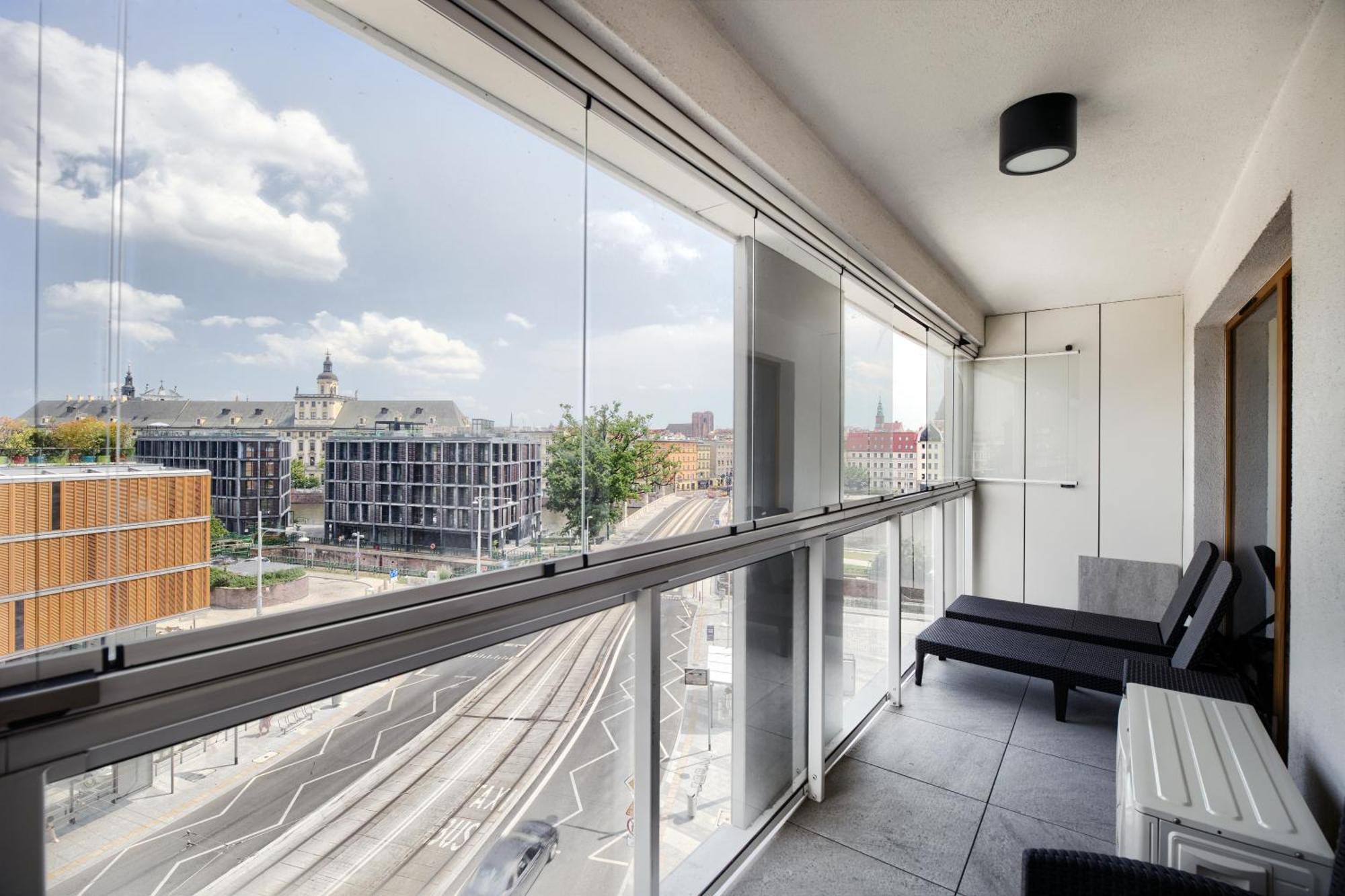 About Art Apartments Вроцлав Екстериор снимка